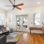 Amazing 3Br Cottage Off St Charles With Pool